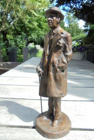 Verkocht.Verkade.Kees Verkade.Brons beeld.1941-2020.Louis Couperus.2.